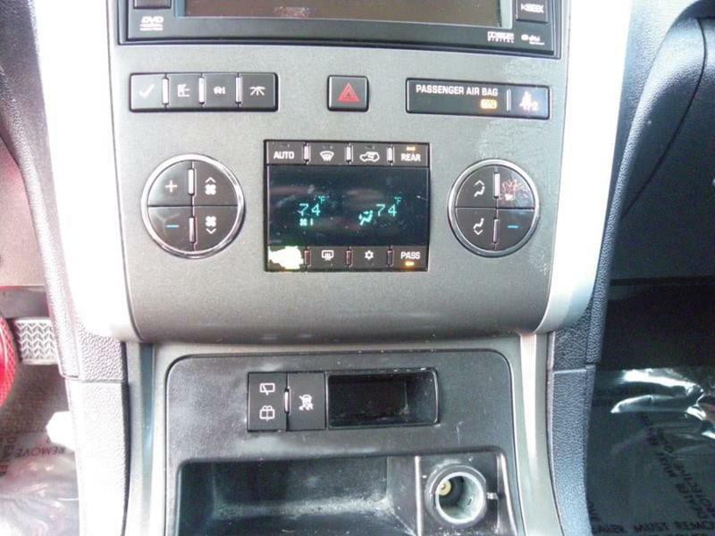 2010 Chevrolet Traverse Image 14