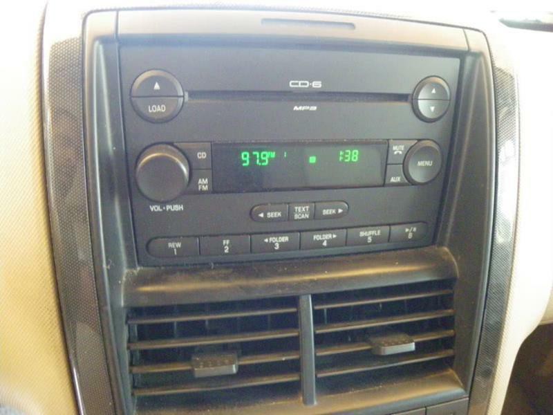 2007 Ford Explorer Image 9