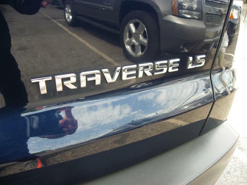 2011 Chevrolet Traverse Image 16
