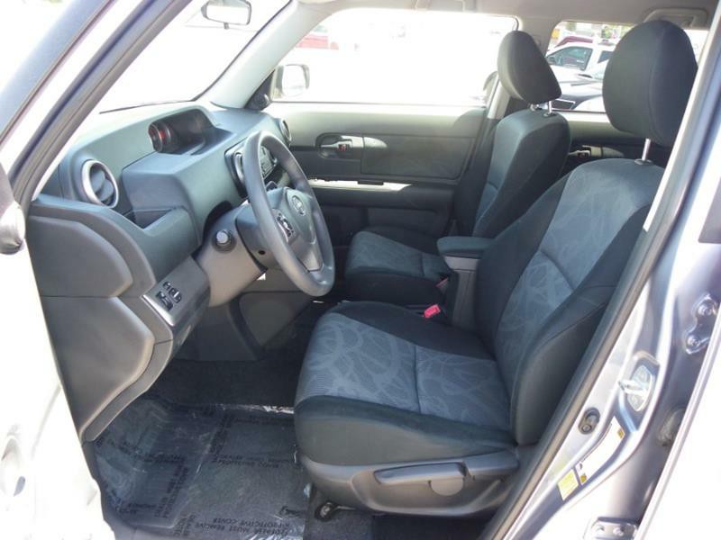2012 Scion xB Image 5