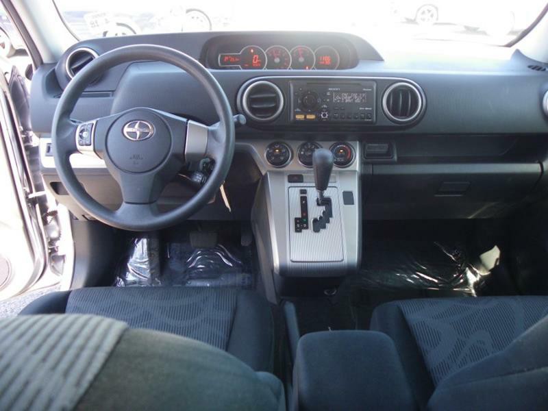 2012 Scion xB Image 7