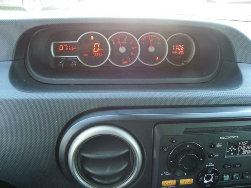 2012 Scion xB Image 8