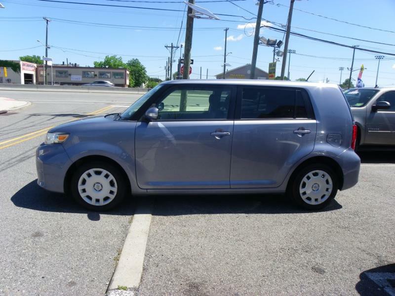 2012 Scion xB Image 11