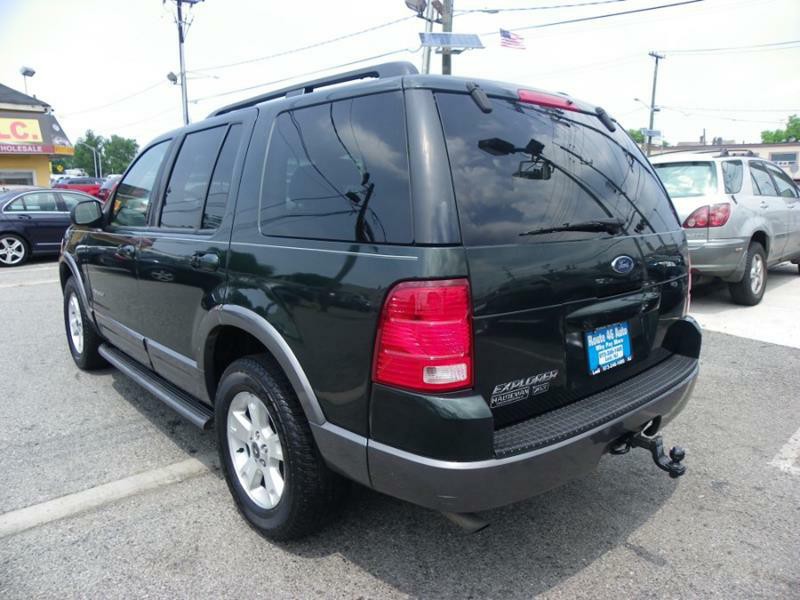 2002 Ford Explorer Image 4