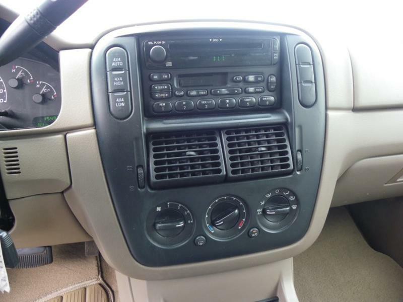 2002 Ford Explorer Image 10