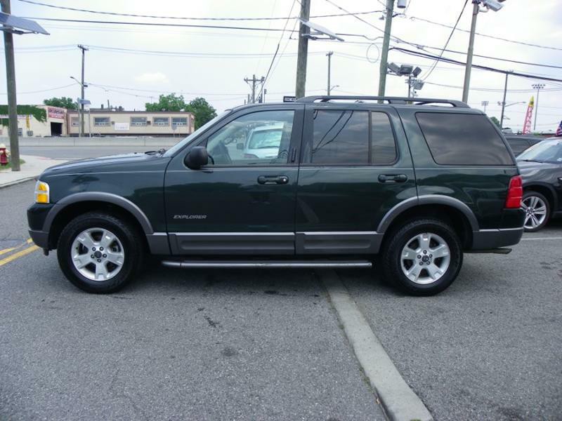 2002 Ford Explorer Image 11
