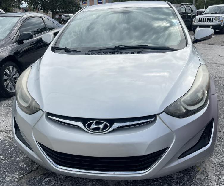 2016 Hyundai Elantra Image 2