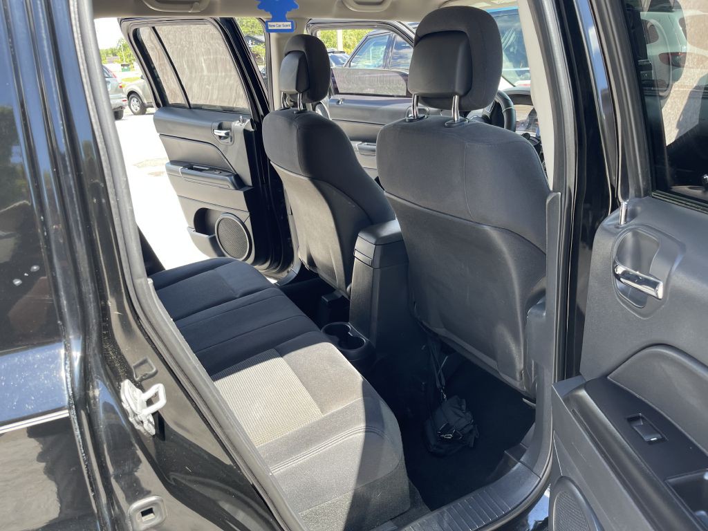 2012 Jeep Patriot Image 11