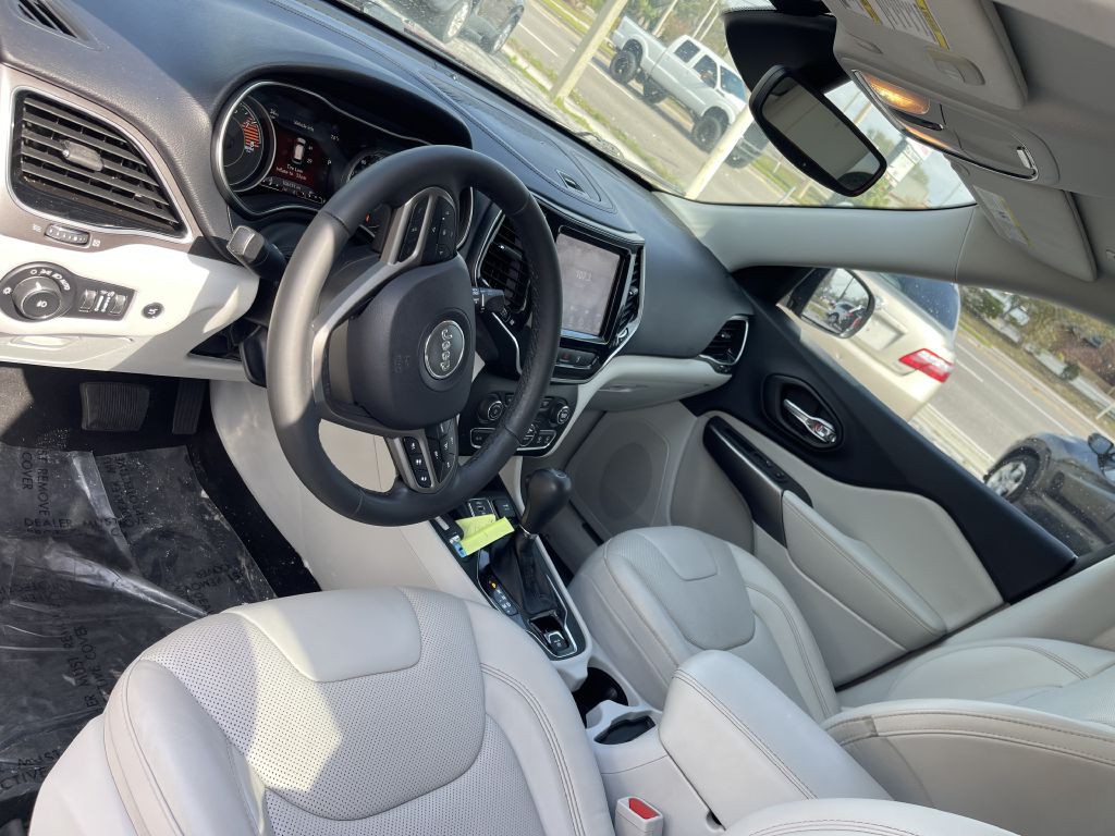 2019 Jeep Cherokee Image 7