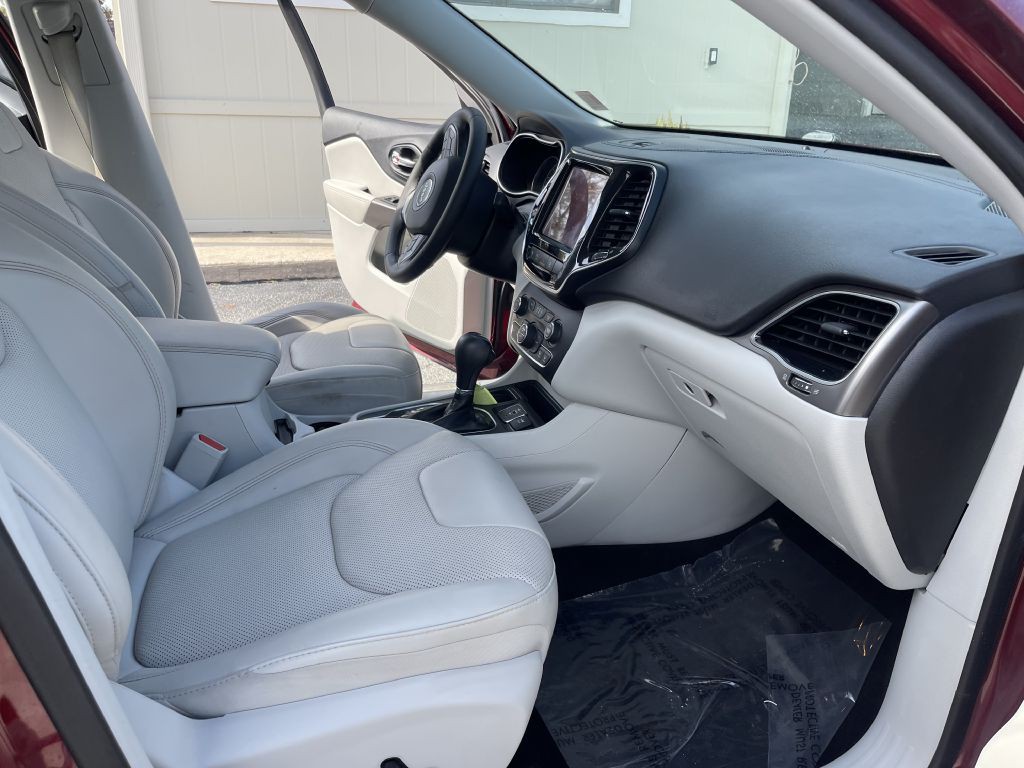 2019 Jeep Cherokee Image 8