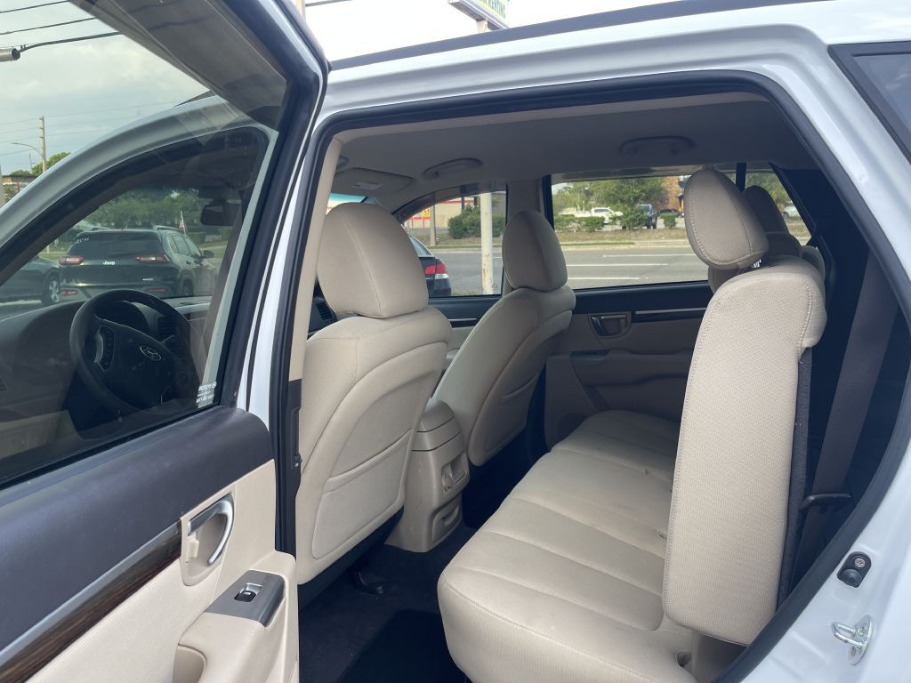2011 Hyundai Santa Fe Image 11