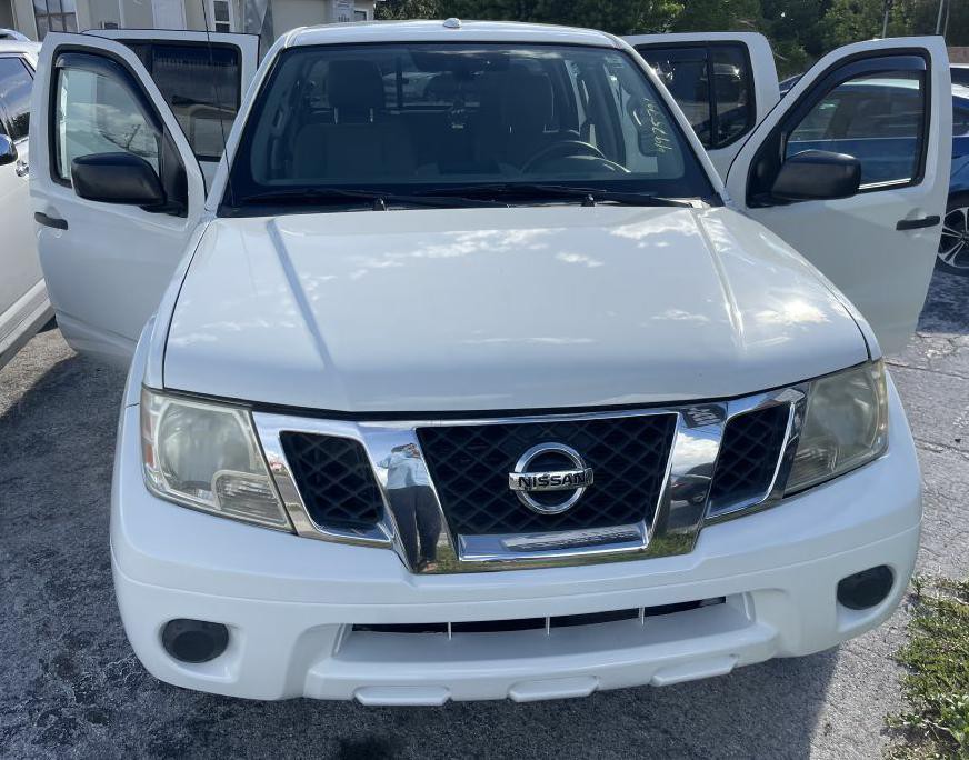 2015 Nissan Frontier Image 5