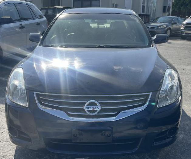 2012 Nissan Altima Image 3