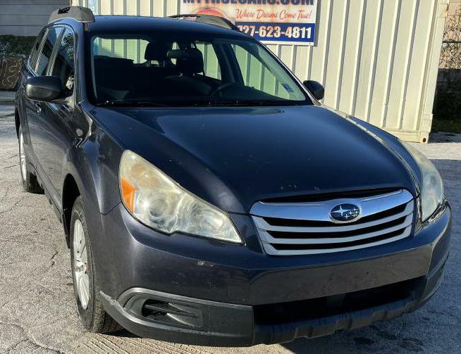 2011 Subaru Outback Image 2