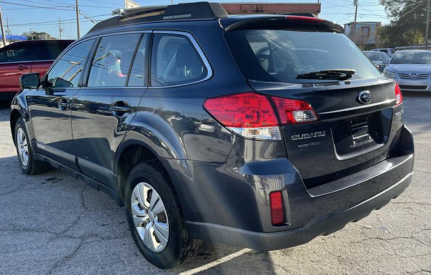 2011 Subaru Outback Image 6