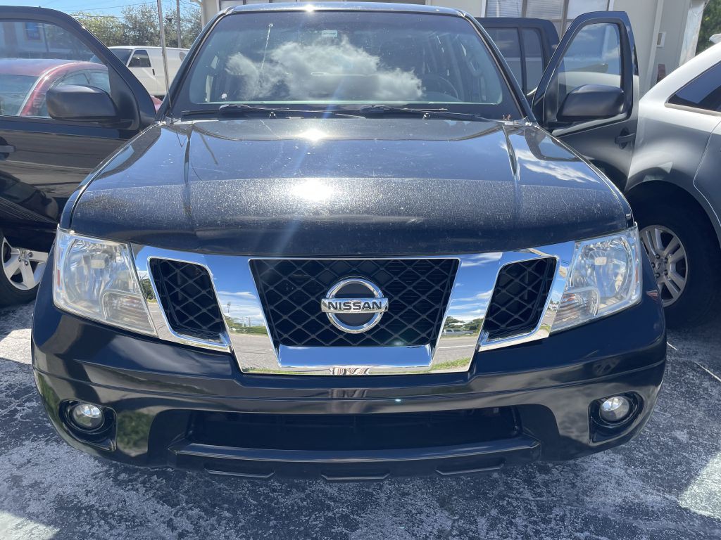 2012 Nissan Frontier Image 2