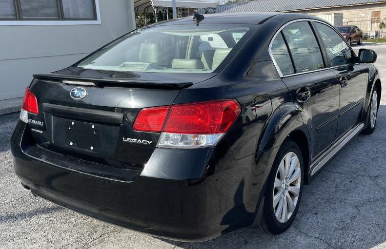 2012 Subaru Legacy Image 12