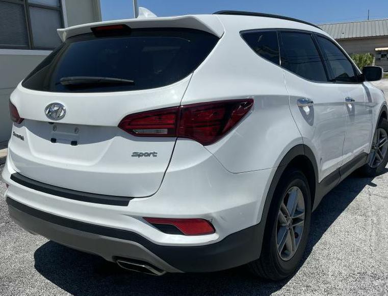 2017 Hyundai Santa Fe Sport Image 7