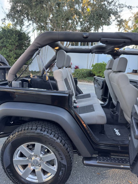 2008 Jeep Wrangler Unlimited Image 8