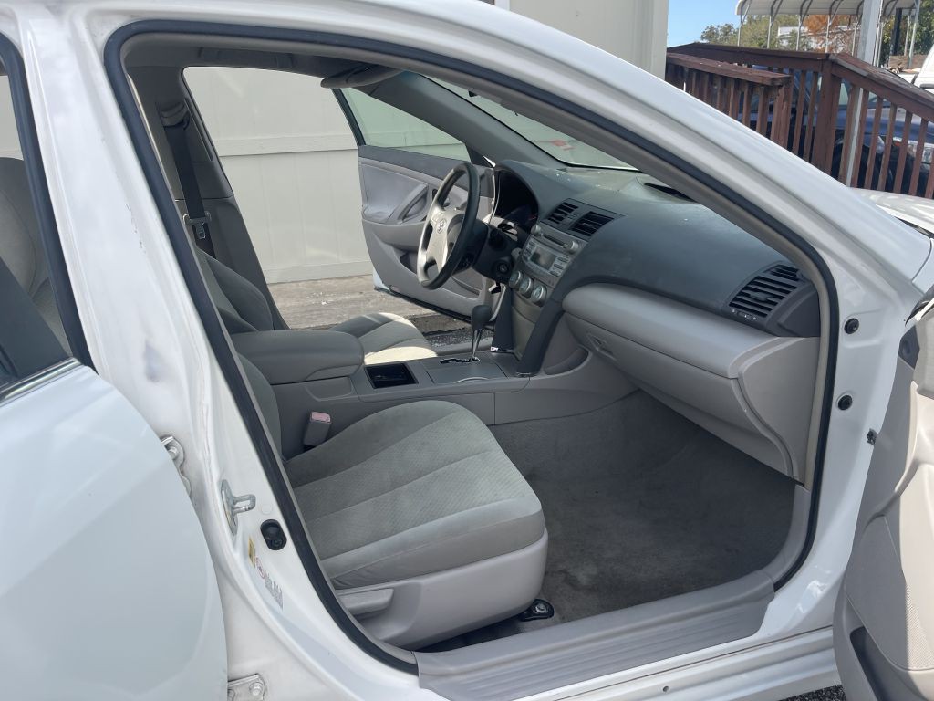 2008 Toyota Camry Image 9