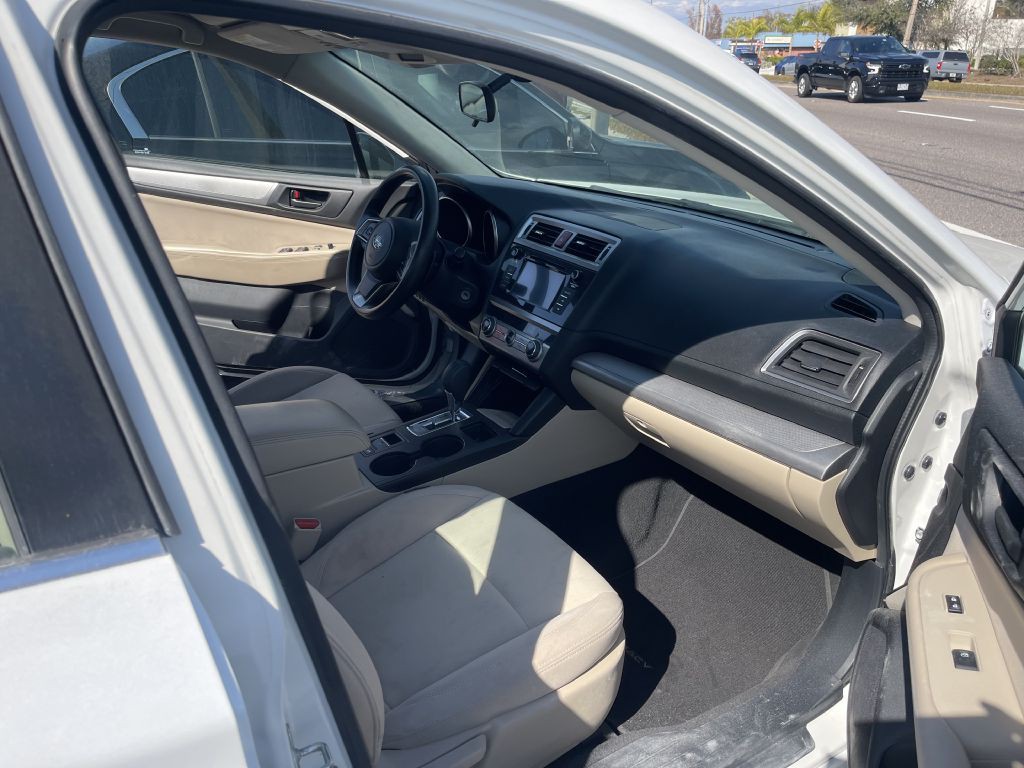 2019 Subaru Legacy Image 8