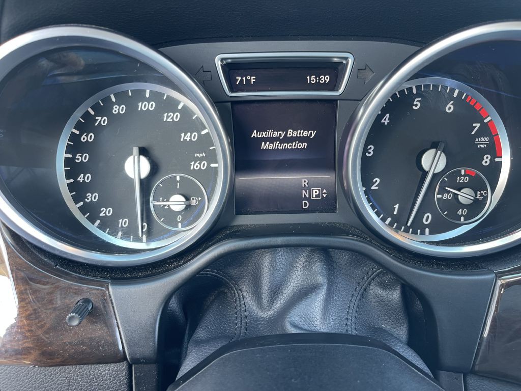 2015 Mercedes-Benz GL-Class Image 9