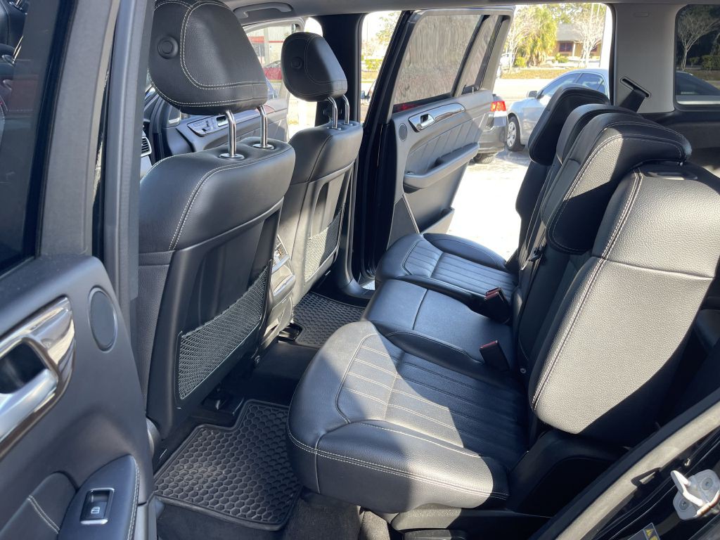 2015 Mercedes-Benz GL-Class Image 12