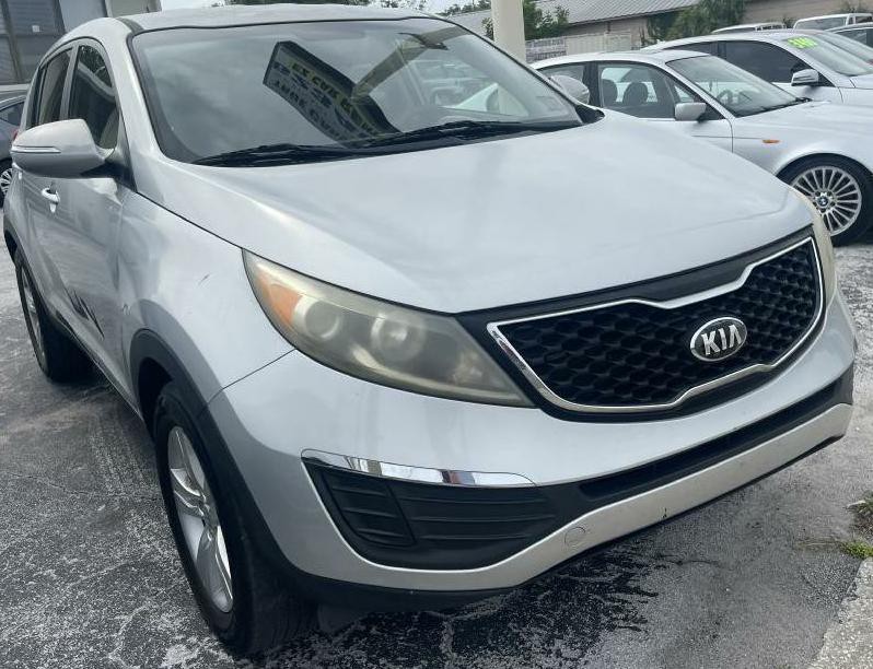 2013 Kia Sportage Image 2
