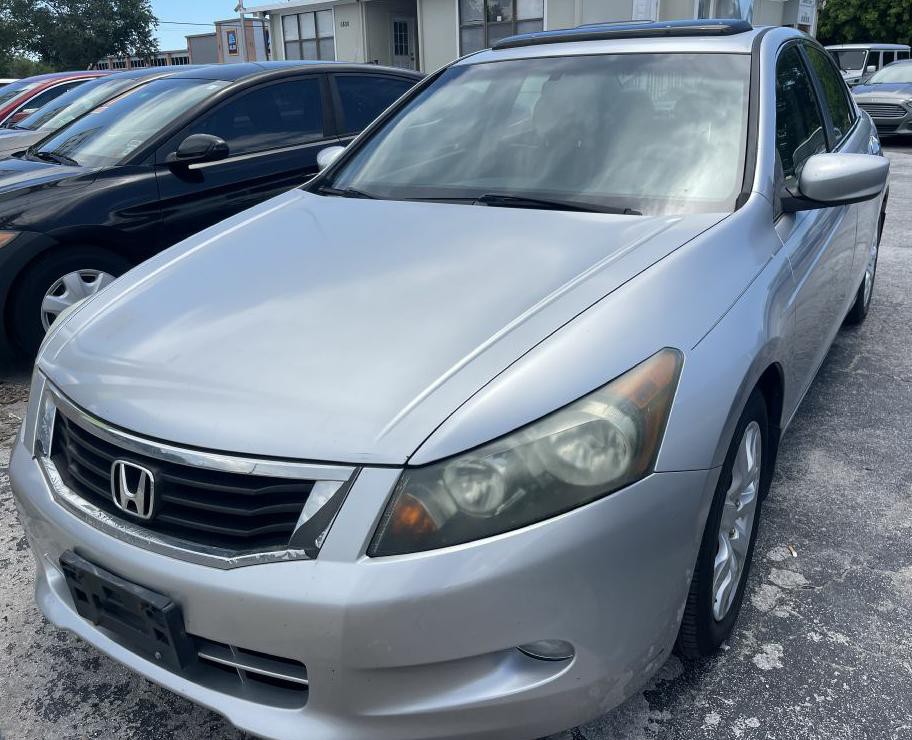 2009 Honda Accord Image 3
