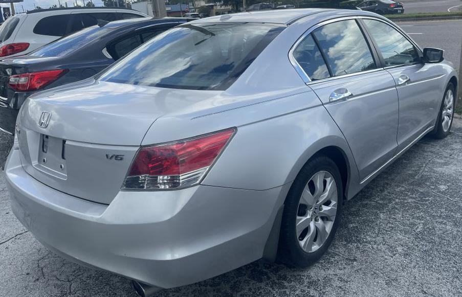 2009 Honda Accord Image 7