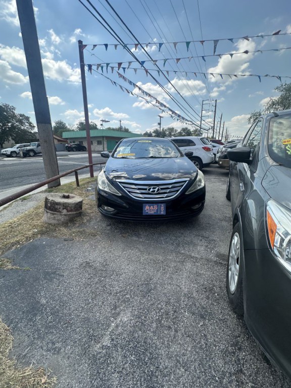 2013 Hyundai Sonata Image 1