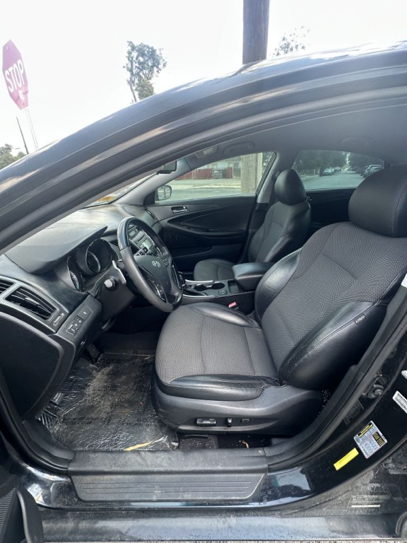 2013 Hyundai Sonata Image 3