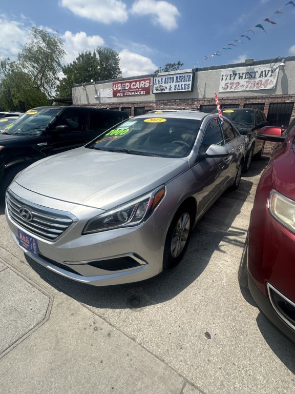 2015 Hyundai Sonata Image 2