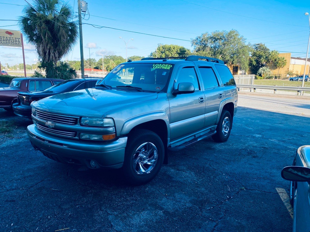 2003 Chevrolet Tahoe Image 3