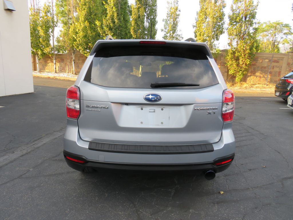 2015 Subaru Forester Image 16