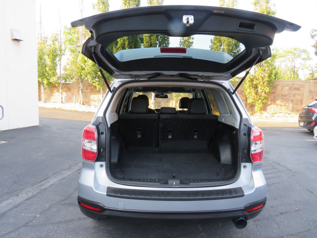 2015 Subaru Forester Image 17