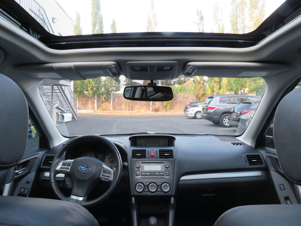 2015 Subaru Forester Image 18