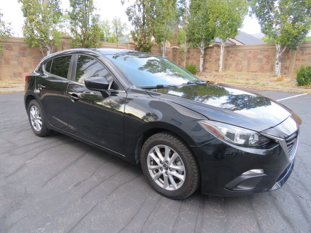 2016 Mazda Mazda3 Image 2