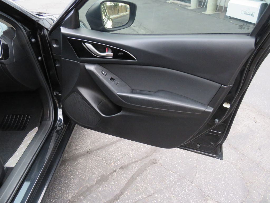 2016 Mazda Mazda3 Image 16