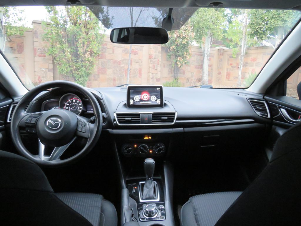 2016 Mazda Mazda3 Image 18
