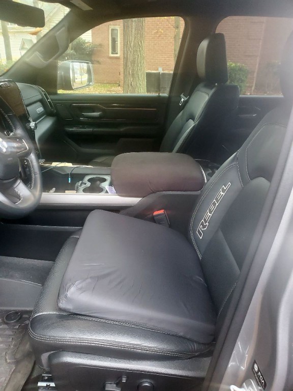 2022 RAM 1500 Image 3