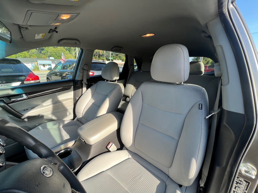 2011 Kia Sorento Image 5