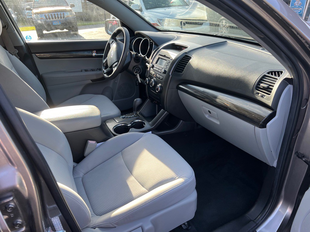 2011 Kia Sorento Image 11