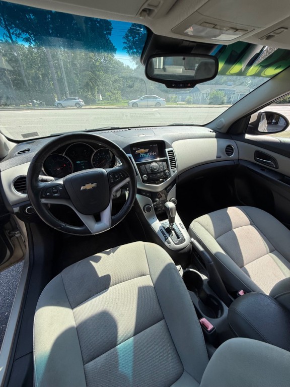 2014 Chevrolet Cruze Image 3