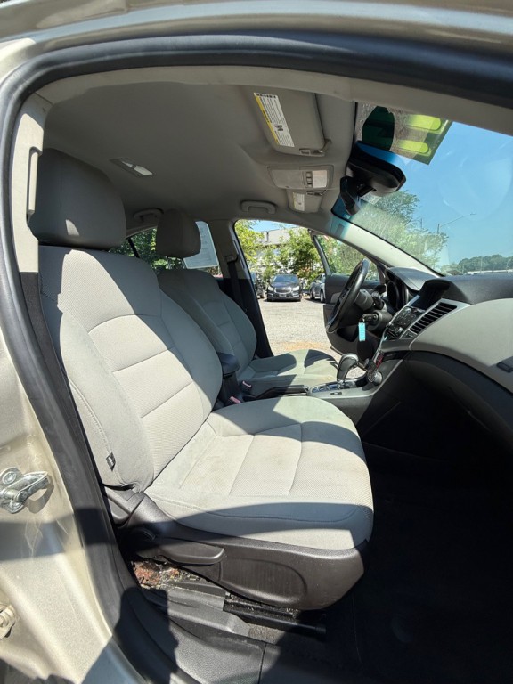 2014 Chevrolet Cruze Image 5