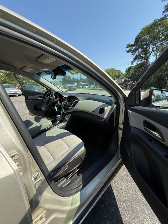 2014 Chevrolet Cruze Image 21