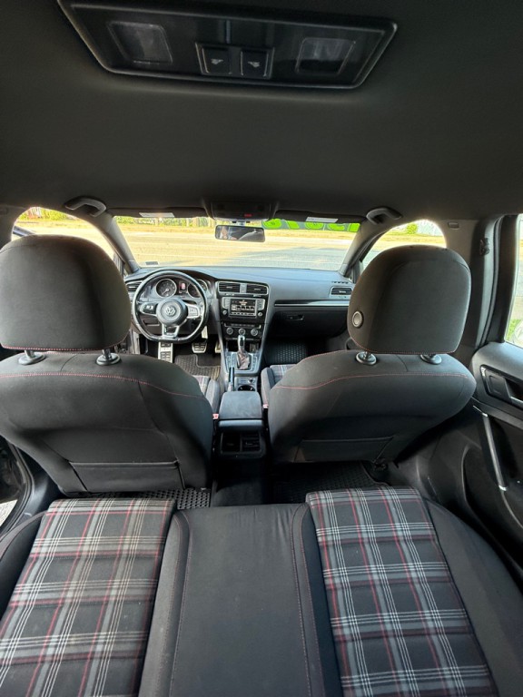 2016 Volkswagen GTI Image 4