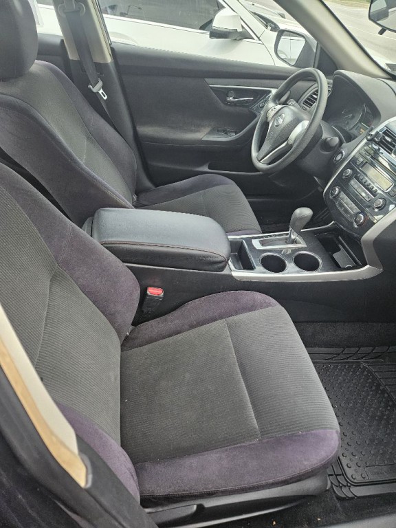 2013 Nissan Altima Image 2
