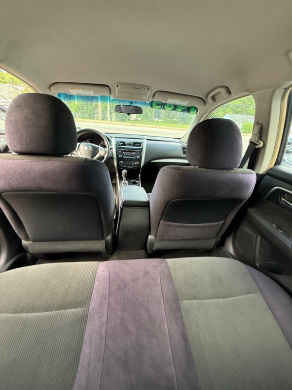 2013 Nissan Altima Image 10