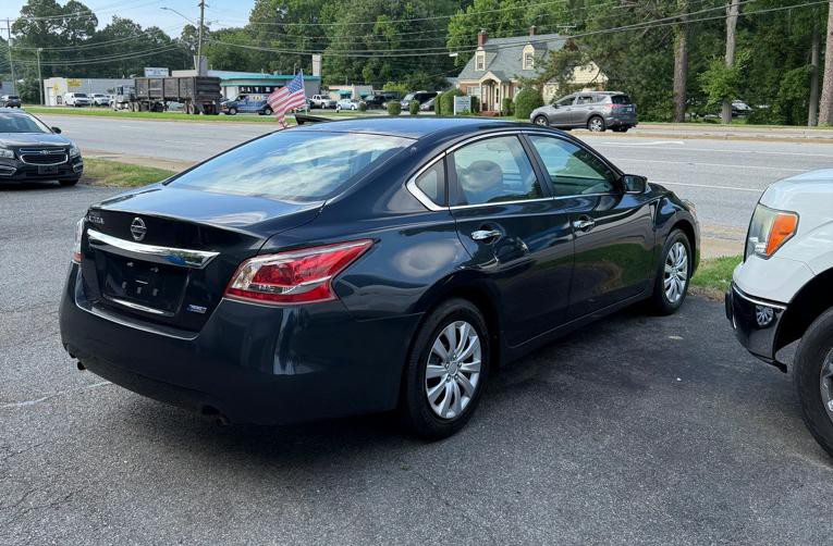 2013 Nissan Altima Image 9